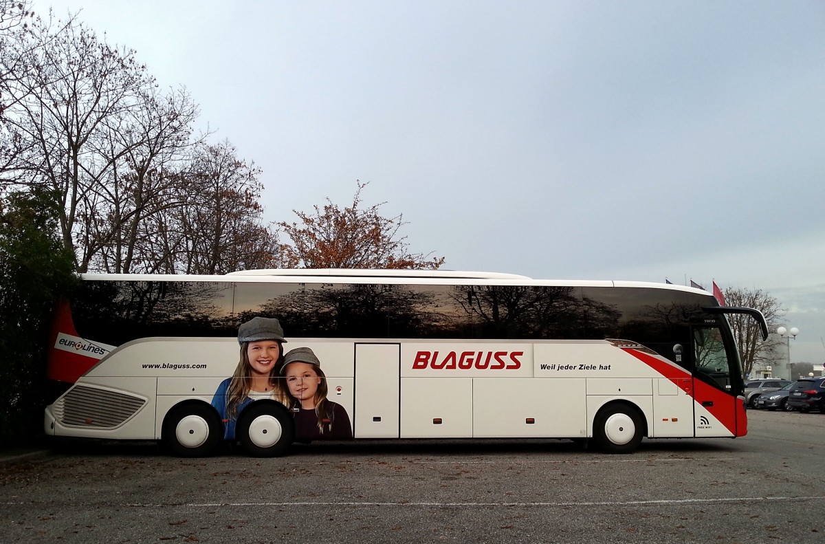 Setra 517 HD von Blaguss / sterreich am 12.11.2014 in Krems.