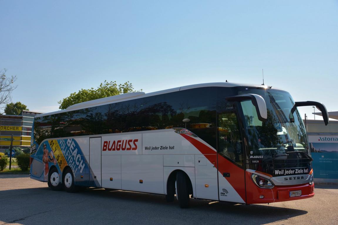 Setra 517 HD von Blaguss sterreich im Mai 2018 in Krems.