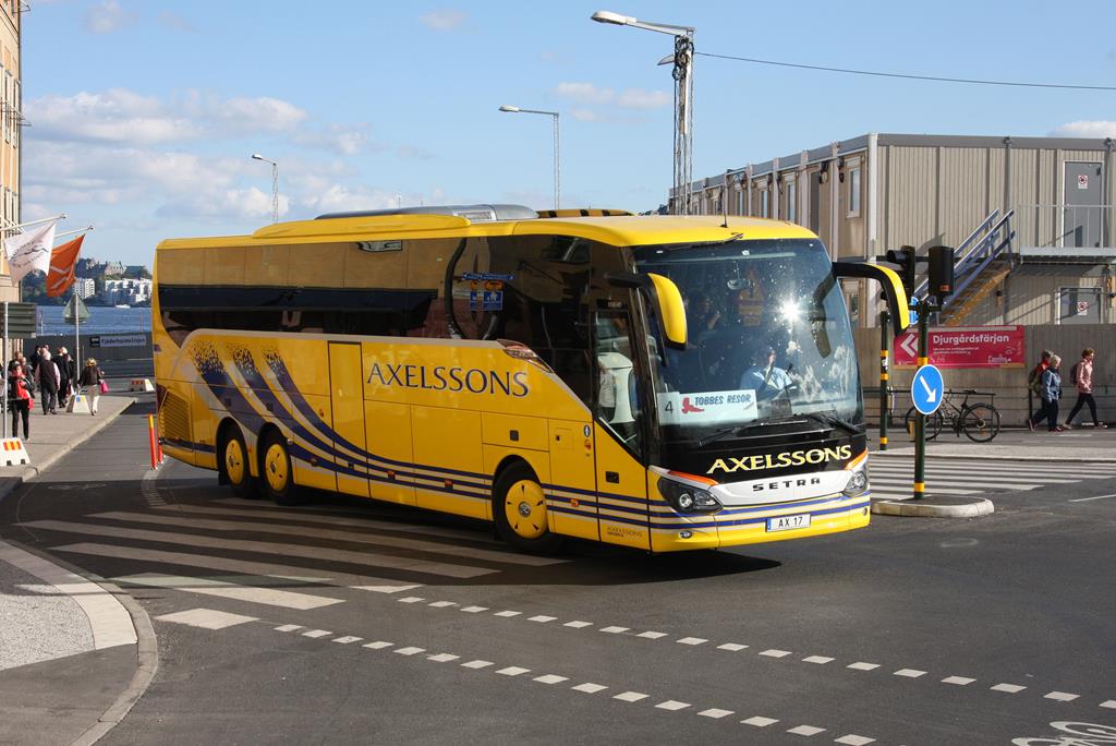 Setra S 516 HD Reisebus der Fa. Axelsons am 21.09.2016 in Stockholm.