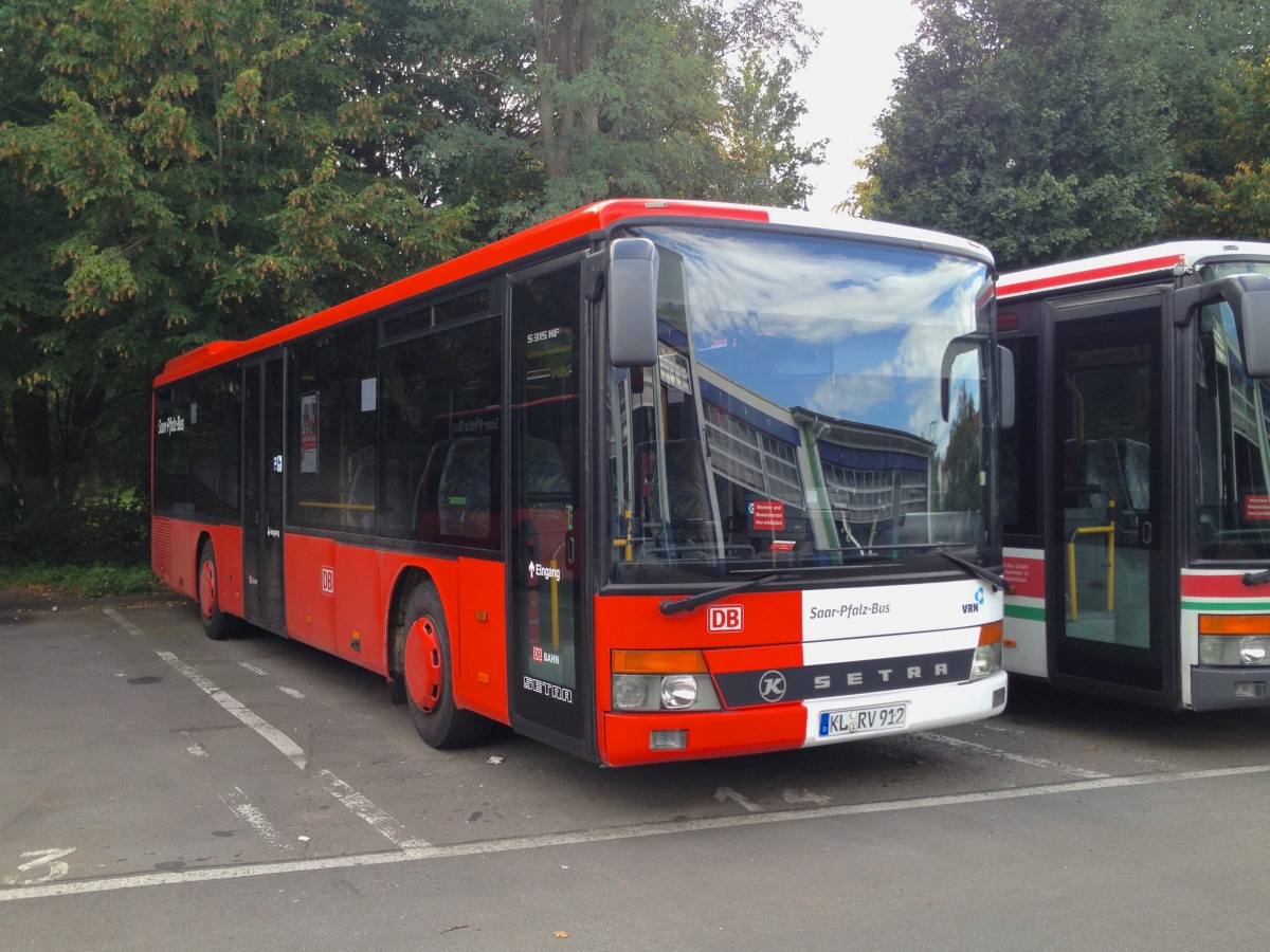 Setra S315 NF von Saar-Pfalz-Bus (KL-RV 912). Baujahr 2001, aufgenommen am 17.09.2014 auf dem Betriebshof der WNS in Kaiserslautern.