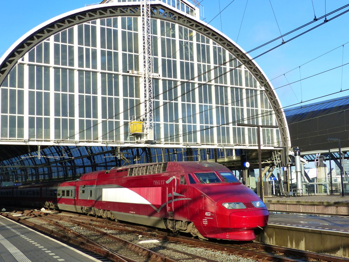 SNCF Thalys PBA 4537 Gleis 13 Amsterdam Centraal Station 07-01-2020.

SNCF Thalys PBA 4537 spoor 13 Amsterdam CS 07-01-2020.