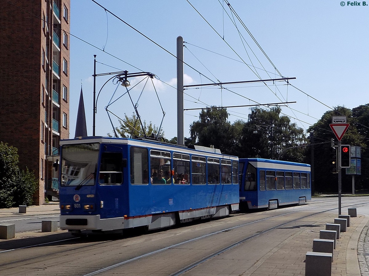 Tatra Straßenbahn NR. 801 der RSAG in Rostock.