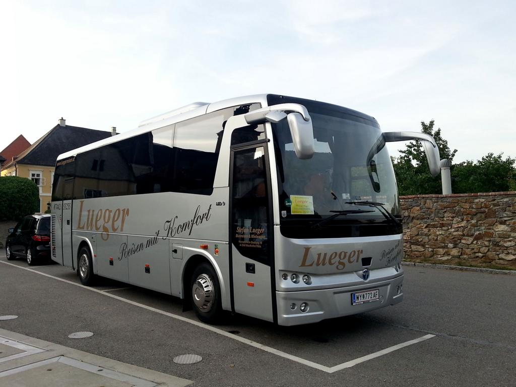 Temsa MD9 von Lueger Reisen aus Österreich 2018 bei Krems gesehen.