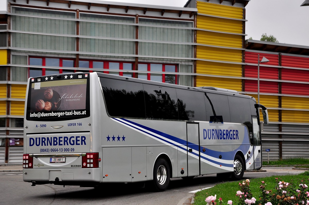 Van Hool T915 Alicron von Drnberger Reisen aus sterreich im Oktober 2014 in Krems.