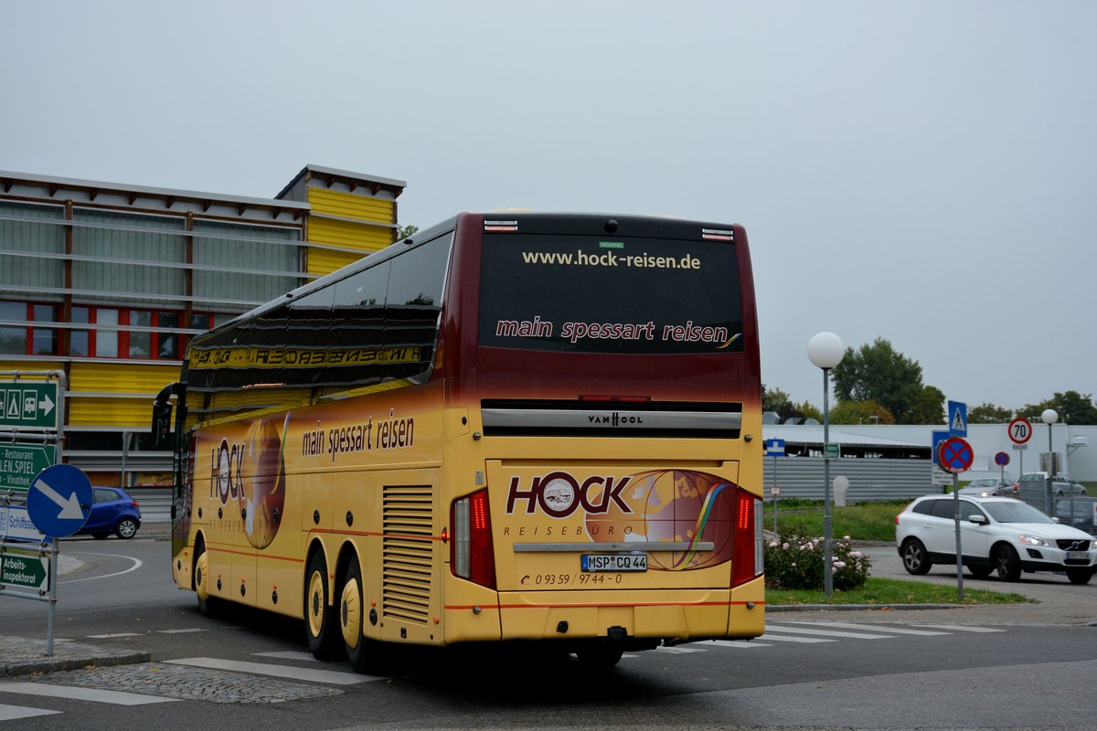 Van Hool TX17 Astron von Hock Reisen aus der BRD in Krems - Busse-welt