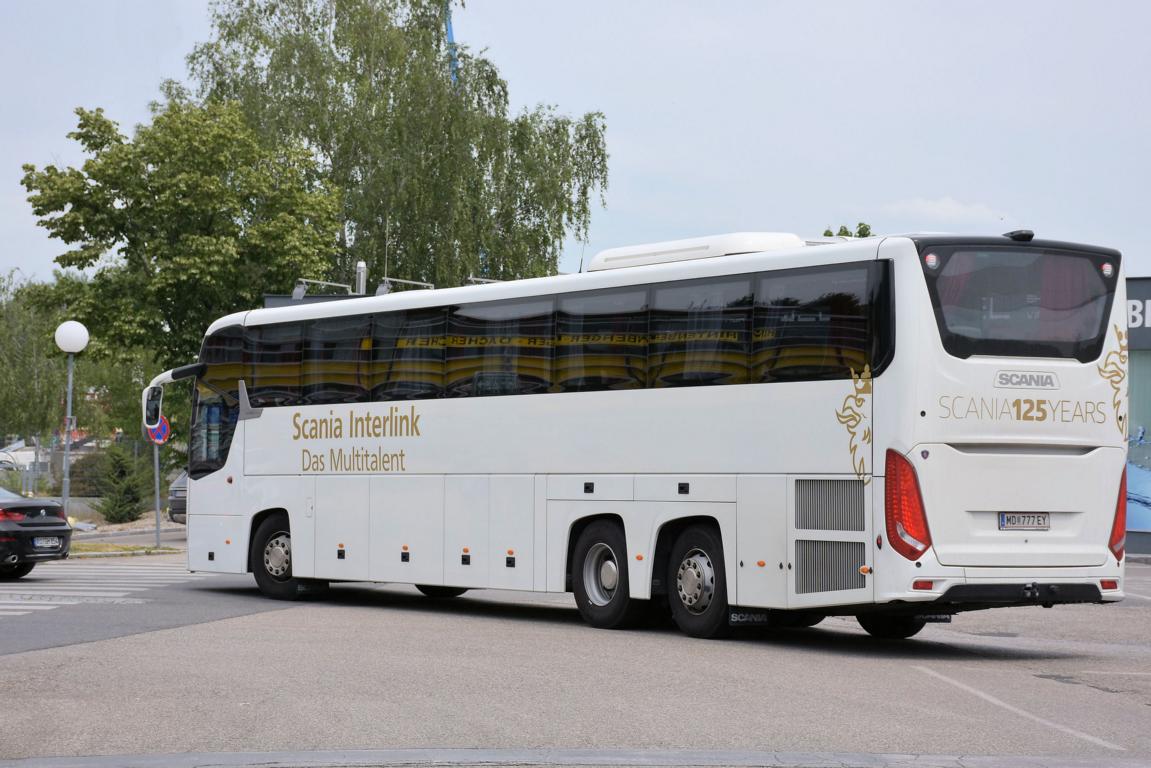 VDL Futura von de Kruyff Reisen aus den NL 06/2017 in Krems.