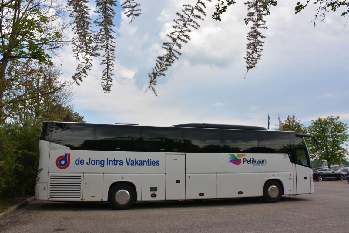 VDL Futura von de Kruyff Reisen aus den NL im Mai 2018 in Krems.