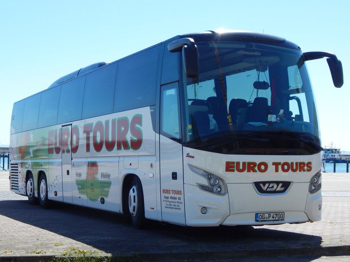 VDL Futura von Euro Tours aus Deutschland im Stadthafen Sassnitz.