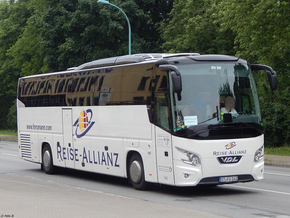 VDL Futura von Reise-Allianz/Optimal-Reisen Forsmann aus Deutschland in Neubrandenburg.