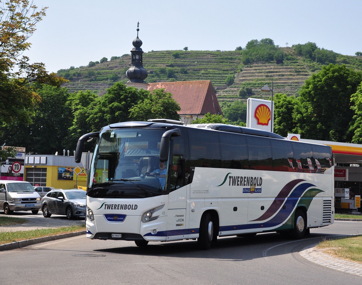 VDL Futura von Twerenbold aus der Schweiz im Juni 2015 in Krems.