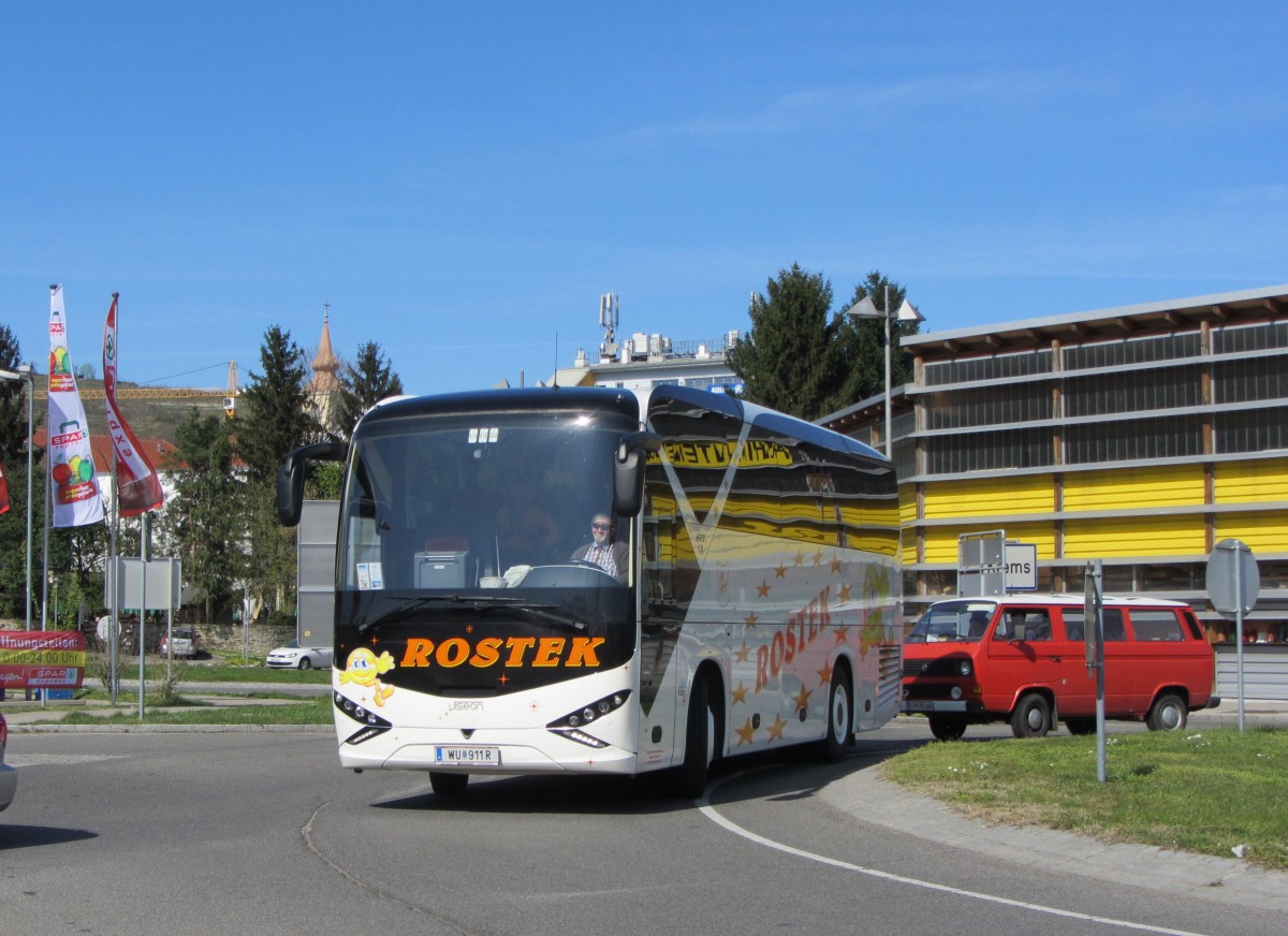 Viseon C10 von Rostek Reisen aus sterreich am 14.4.2015 in Krems.
