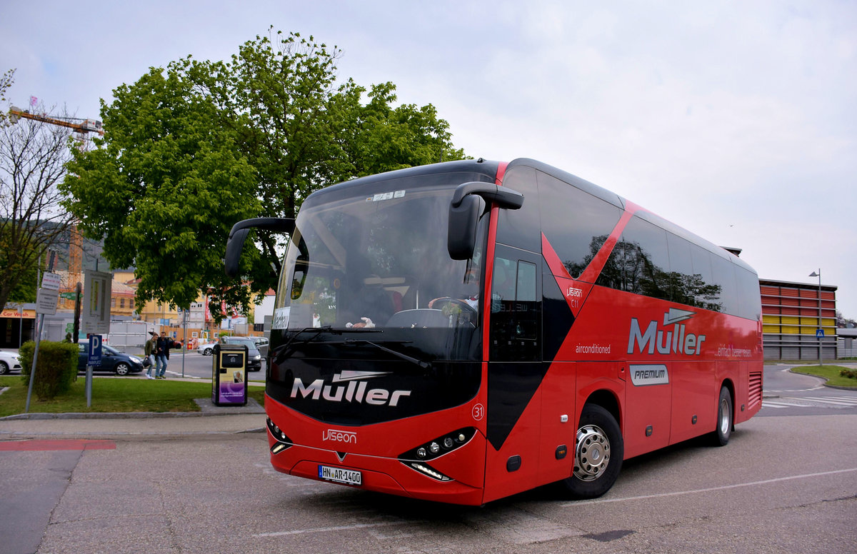 Viseon C11 von Mller Reisen aus der BRD in Krems.