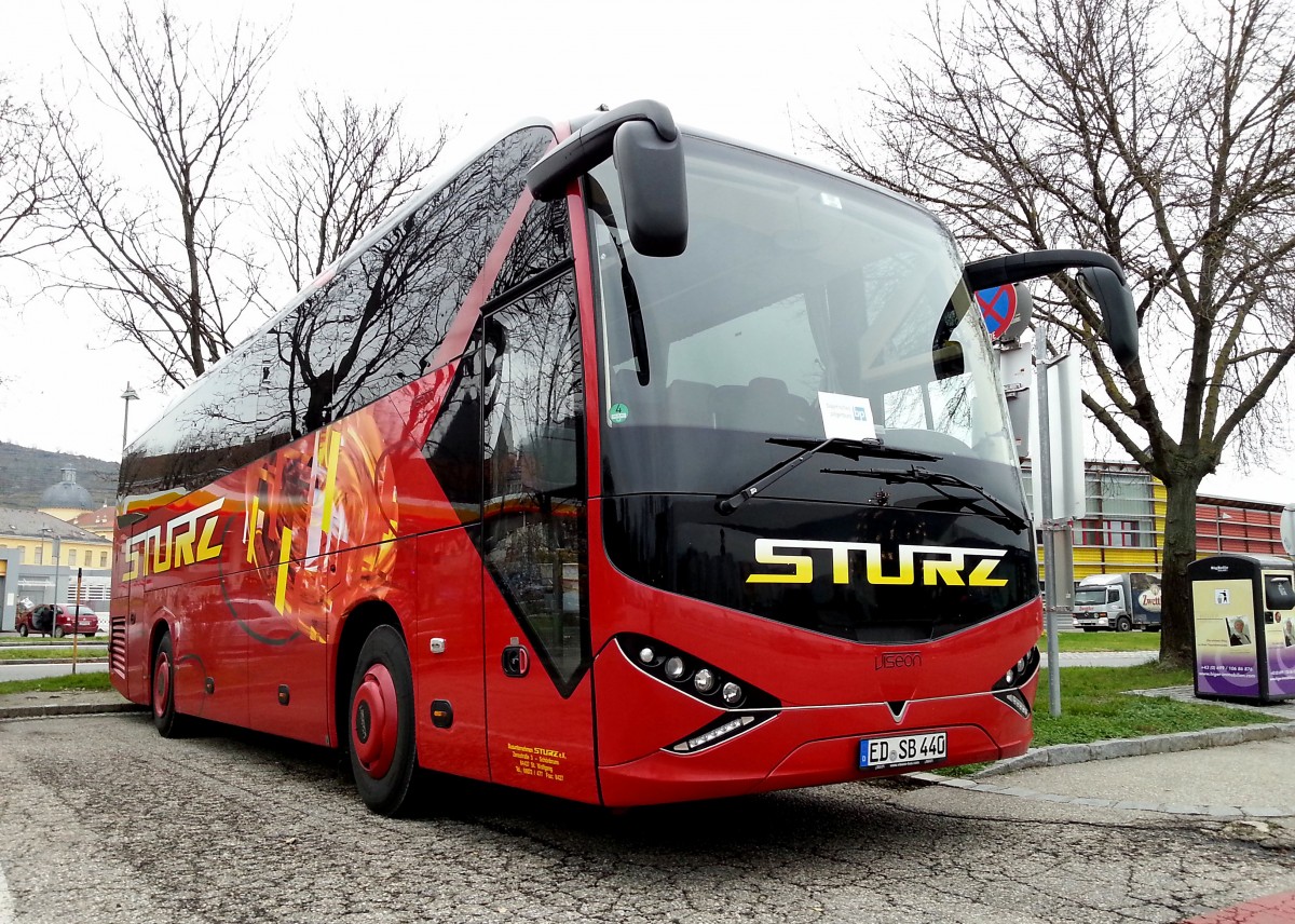 VISEON C11 von Sturz Reisen aus der BRD am 5.12.2014 in Krems.