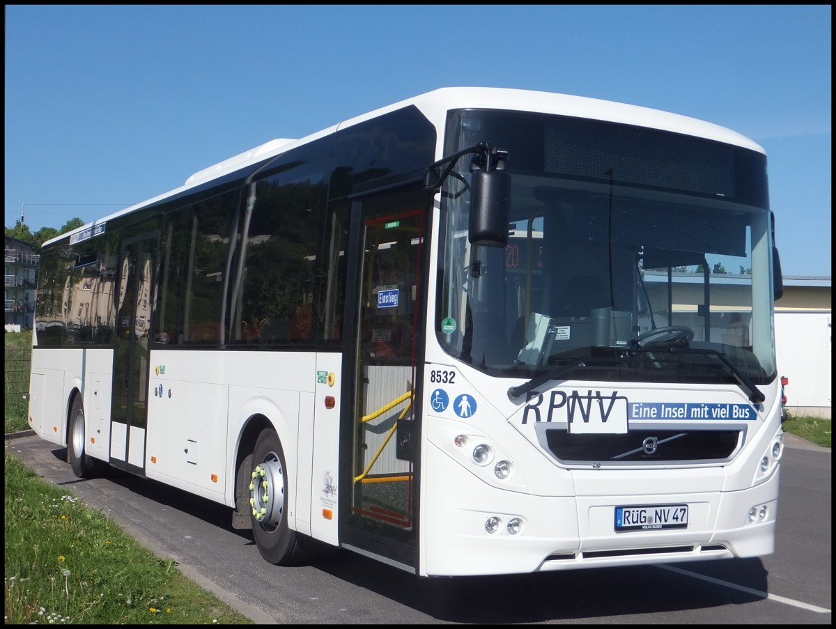 Volvo 8900 der RPNV in Sassnitz.