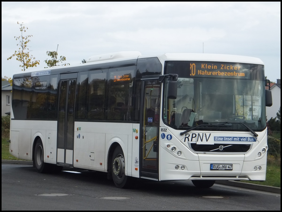 Volvo 8900 der RPNV in Sassnitz.