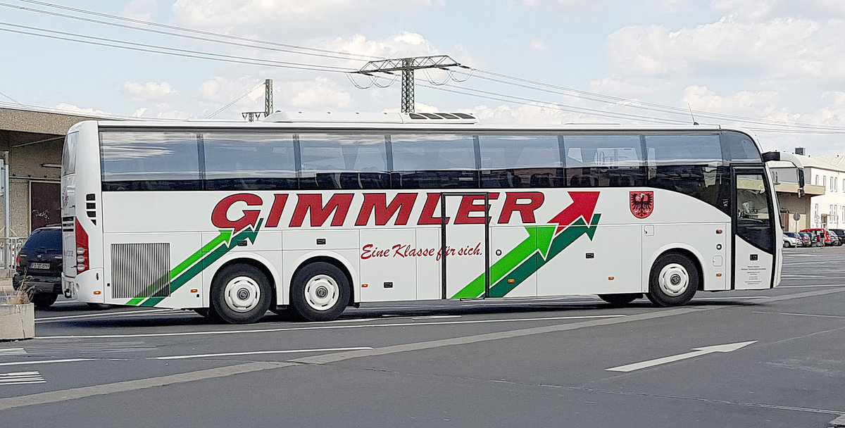 Volvo 9700 des Busunternehmens GIMMLER steht im August 2019 in Fulda