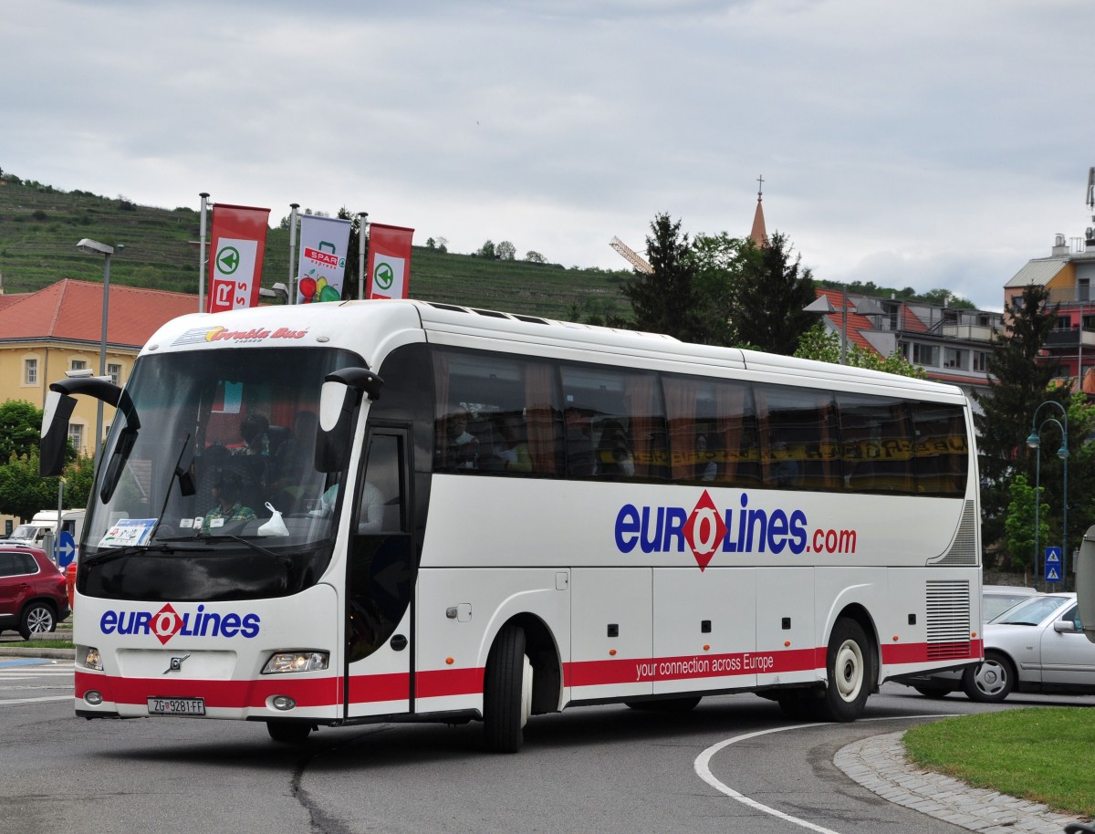 Volvo 9700 von Eurolines.com am 9.5.2015 in Krems.