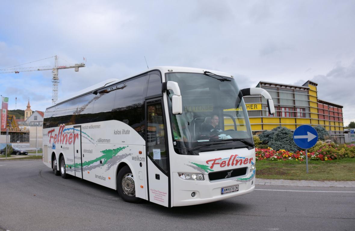 Volvo 9700 von Fellner Reisen aus sterreich 10/2017 in Krems.