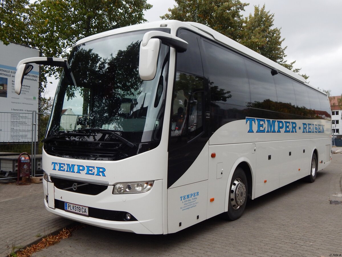 Volvo 9700 von Temper-Reisen aus Österreich in Neubrandenburg.