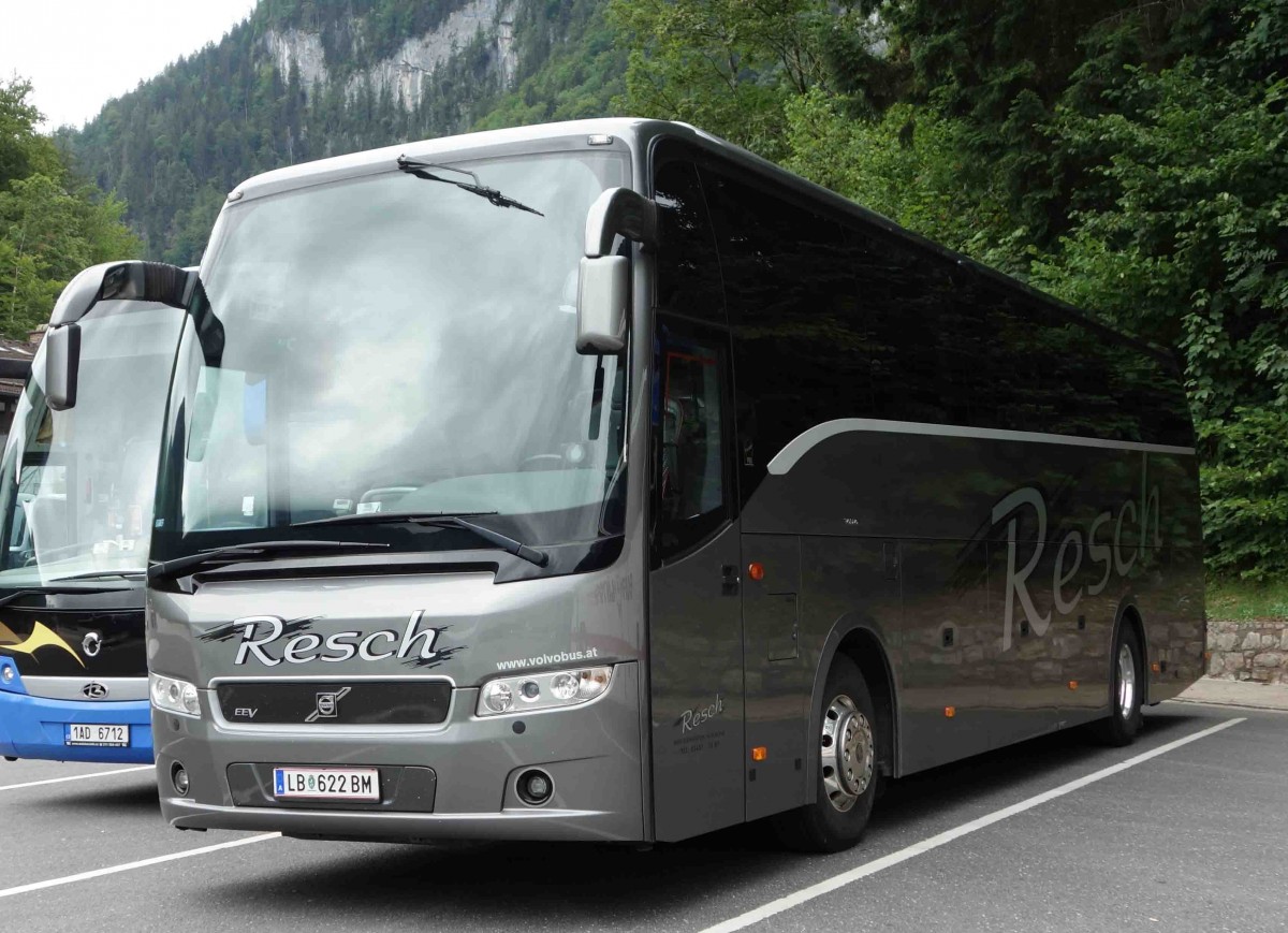 Volvo EEV von Resch-Reisen, gesehen am Knigsee im Juli 2015