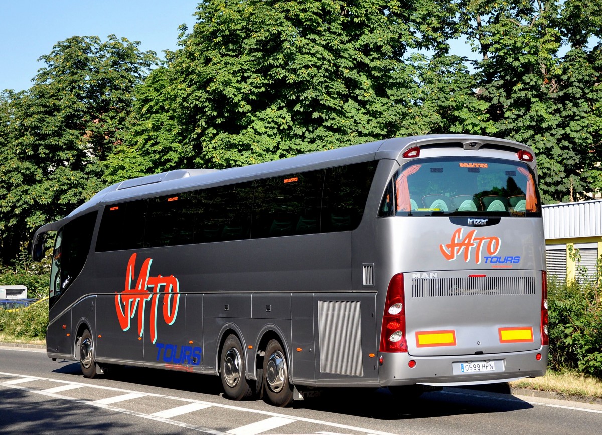 VOLVO IRIZAR PB von SATO Tour`s/Spanien im August 2013 in Krems unterwegs.