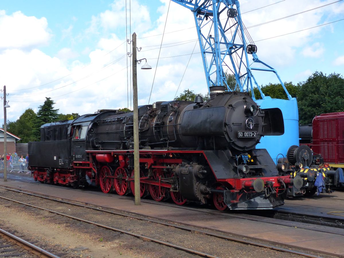 VSM DB Dampflok 050 0073-2 Bahnhof Beekbergen 03-09-2017.


VSM DB stoomloc 050 0073-2 station Beekbergen 03-09-2017.