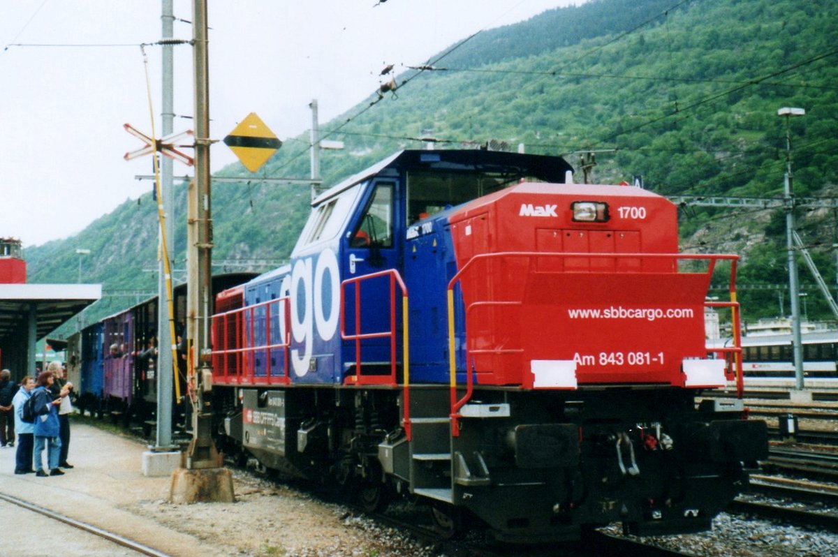 Während ein Bahnhofsfest in Brig war Am 843 081 mit der Spänisch-Brötli Zug anwesend.