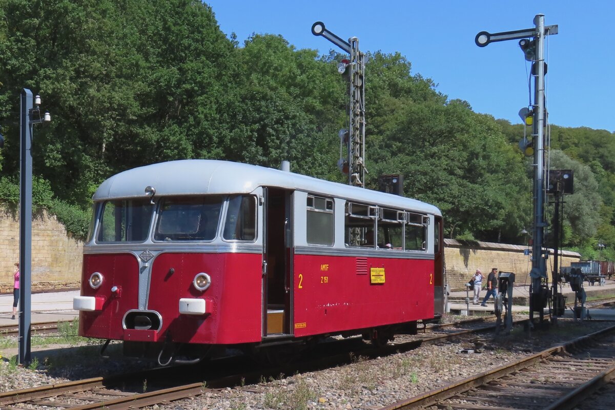 Z-151 verlasst Fonds-de-Gras nach Bois-de-Rodange während ein Exkursion nach Train 1900/AMTF am 20.Augustus 2023.