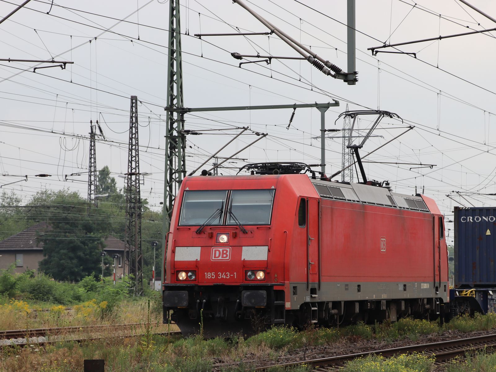 DB Cargo Lokomotive 185 343-1 Gterbahnhof Oberhausen West 18-08-2022.

DB Cargo locomotief 185 343-1 goederenstation Oberhausen West 18-08-2022.