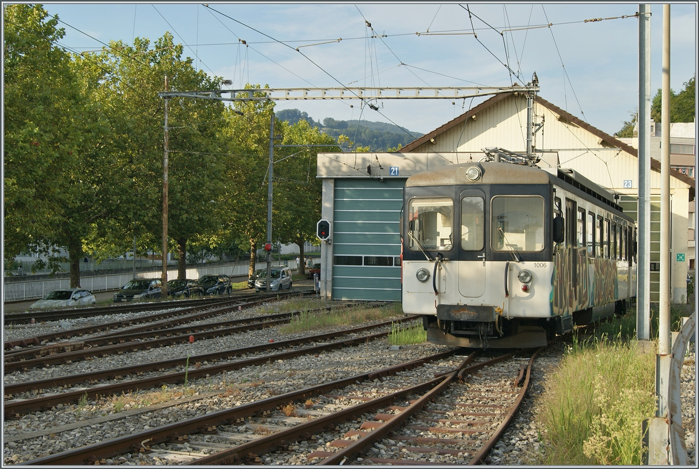 Der MOB Be 4/4 1006 (ex Bipperlisi) steht in Vevey. Inzwischen ist der Triebwagen wohl verschrottet worden. 

31. Aug. 2024