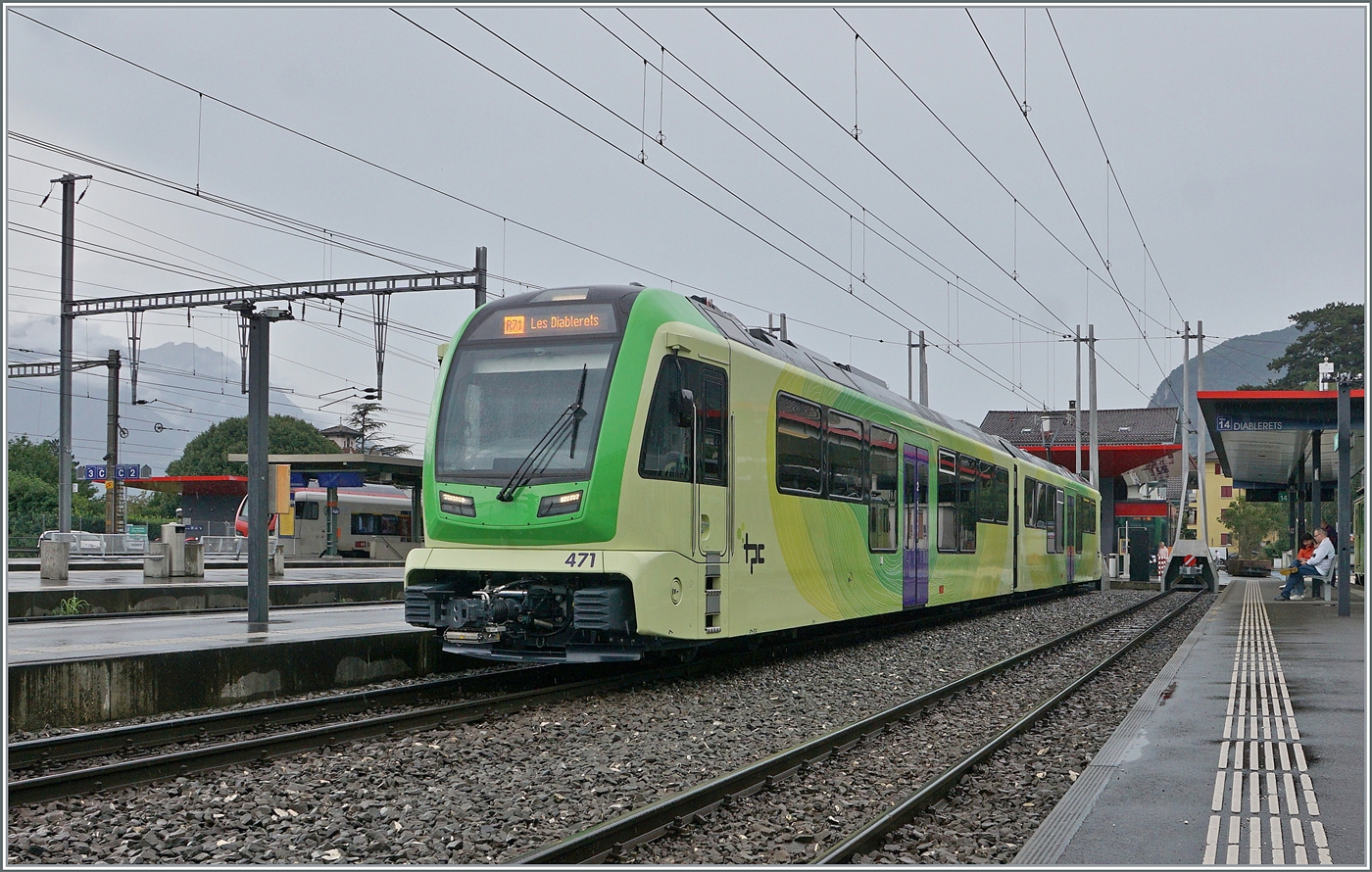 Der TPC ASD ABe 4/8 471 ist als R71 431 von Les Diablerets kommend in Aigle eigetroffen und wir nach einer knappen Stunde Wendezeit als R71 440 wieder nach Les Diablerets hochfahren. 

21. Juli 2024