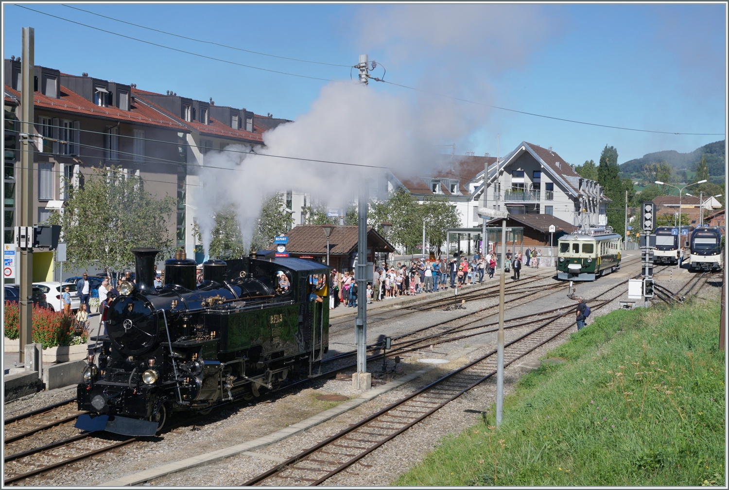 Il était une fois... les années 40 / Es war einmal: die 40er Jahre  - und da dampfte es natürlich noch kräftig; so auch in Blonay mit der mit der BFD HG3/4 N° 3 der Blonay-Chamby Bahn beim Rangieren.

11. September 2022