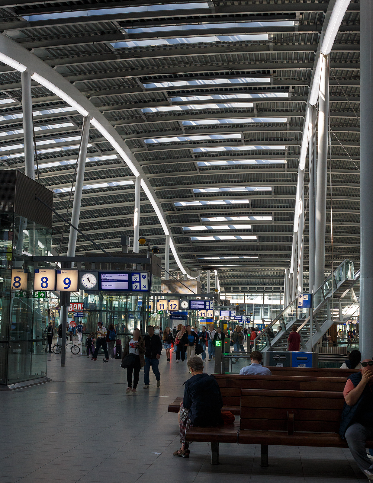 In der Halle vom Bahnhof Utrecht Centraal am 29 April 2025.