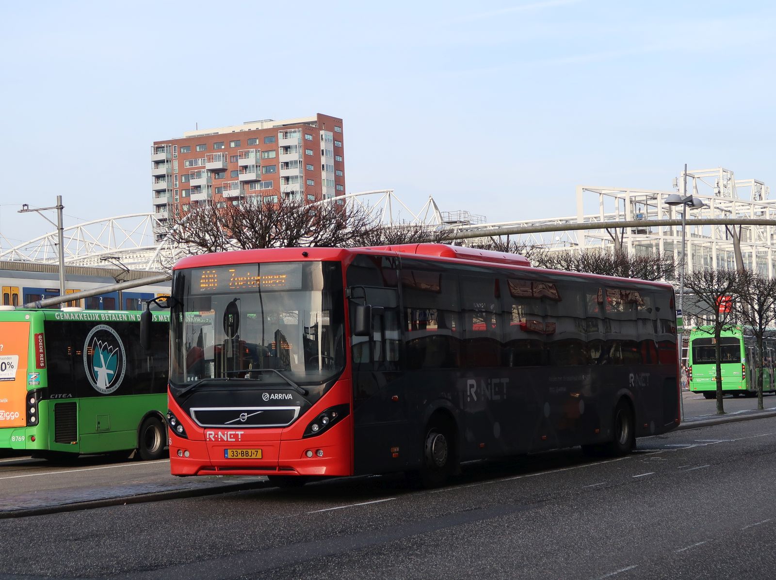 R-Net Arriva Bus 7756 Volvo 8900 Baujahr 2012. Stationsplein, Leiden 29-01-2024.


R-Net Arriva bus 7756 Volvo 8900 bouwjaar 2012. Stationsplein, Leiden 29-01-2024.