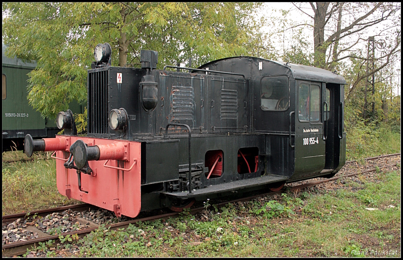 110 955-4 ist eine K� II und wurde im Rangierdienst eingesetzt (Eisenbahnfest des TEV zum Weimarer Zwiebelmarkt, Weimar 10.10.2009)
