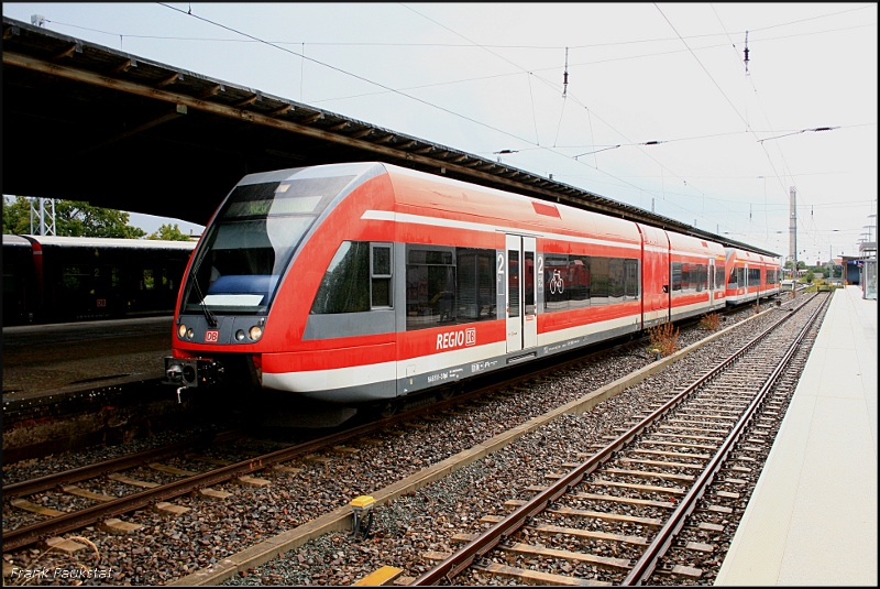 DB Regio 646 005-9 und 646 011-7 als RE6 nach Wittenberge in Hennigsdorf b. Berlin, 20.07.2009