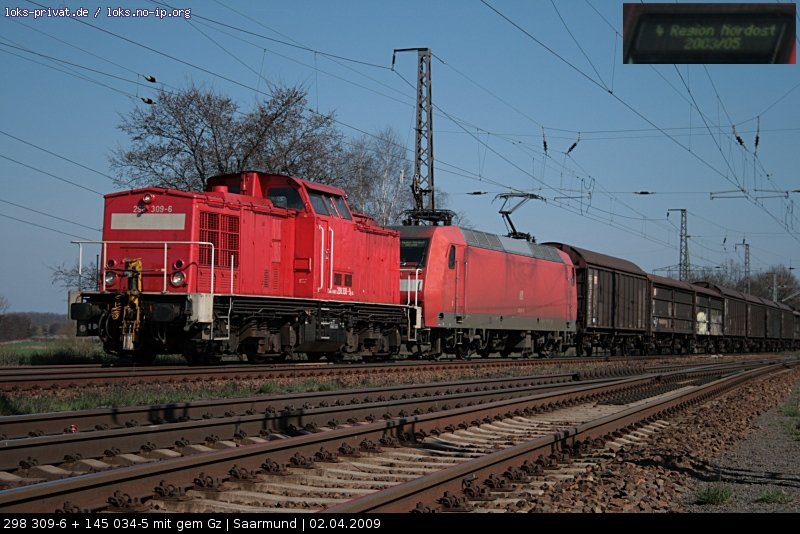 DB Schenker 298 309-6 schleppt hier einen G�terzug ab (Saarmund, 02.04.2009).