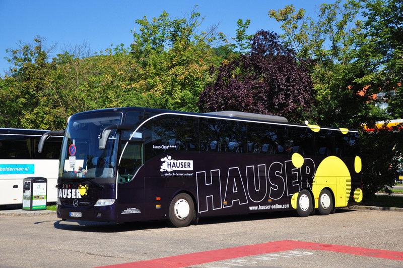 Mercedes Tourismo Von Hauser Reisen Aus Der Brd In Krems Gesehen