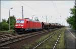 DB 185 358-9 und Sch�ttgut (NVR-Nummer: 91 80 6185 358-9 D-DB, DB Schenker Rail Deutschland AG, gesichtet Nuthetal-Saarmund, 05.08.2009)