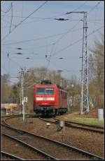 DB Schenker 145 009 mit unbekannter Lok der Baureihe 155 abgestellt am 18.04.2013 in K�nigs Wusterhausen