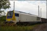 263 001, zur Zeit an die OHE vermietet, steht mit Hochbordwagen am 10.08.2013 auf dem Gel�nde von RLCW (NVR-Nummer 92 80 1263 001-0 D-DWK, fotografiert von �ffentlichen Weg in Wustermark-Elstal)
