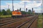 LOCON 201 / 201 211-0 mit einigen Niederbordwagen am 15.06.2014 in Berlin Sch�nefeld Flughafen