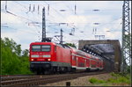 DB Regio 114 032-6 mit dem RE nach Magdeburg Hbf am 21.05.2016 an der Kreuzung Elbebr�cke in Magdeburg