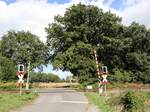 Bahnbergang Kikenheckweg, Hamminkeln 16-09-2022.

Overweg Kikenheckweg, Hamminkeln 16-09-2022.