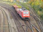 DB Schenker Lok 145 064-3 bei Oberhausen Osterfeld Sd, Wittekindstrasse Oberhausen 30-10-2015.