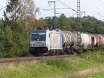 Lotos Kolej Railpool Lokomotive  E 186 2776-2 (NVR 91 80 6186 276-2 D-Rpool) Devesstrae, Salzbergen, Deutschland 11-09-2020.

Lotos Kolej Railpool locomotief  E 186 2776-2 (NVR 91 80 6186 276-2 D-Rpool) Devesstrae, Salzbergen, Duitsland 11-09-2020.