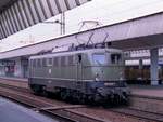 DB Lok 140 832-7 Mnster Hbf 04-08-1992. Scan und Bild: Hans van der Sluis.


DB loc 140 832-7 Mnster Hbf 04-08-1992. Scan en foto: Hans van der Sluis.