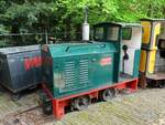 SRL (Stichting Rijssens Leemspoor) Diesellokomotive Nummer 3  J.W.Montenberg  DIEMA Typ DS16 Baujahr 1953 schmalspurmuseum Leemspoor, Rijssen 09-05-2024.

SRL (Stichting Rijssens Leemspoor) diesellocomotief nummer 3  J.W.Montenberg  DIEMA type DS16 bouwjaar 1953 smalspoormuseum Leemspoor, Rijssen 09-05-2024.