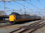 NS Triebzug ICM-IV 4211 Utrecht Centraal Station 02-04-2025.

NS treinstel ICM-IV 4211 Utrecht Centraal Station 02-04-2025.
