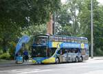 (264'702) - Stadtrundfahrt, Leipzig - L-SF 8012 - Ayats am 11. Juli 2024 beim Hauptbahnhof Leipzig